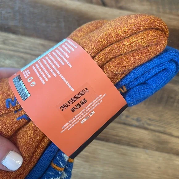 MERRELL 2 pair BIG KID CREW SOCKS - Picture 4 of 6